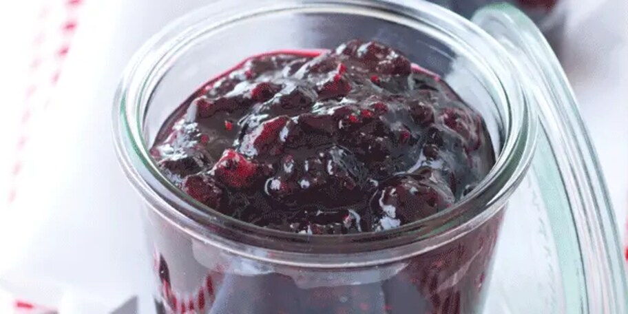 Zavařenina z letního ovoce