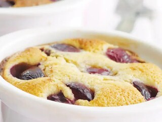 Třešňový clafoutis
