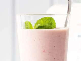 Jahodovo-banánové smoothie s vločkami