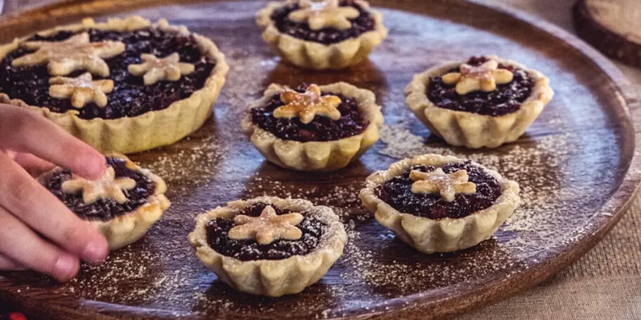 Anglické košíčky mince pies (čti mins pájs)