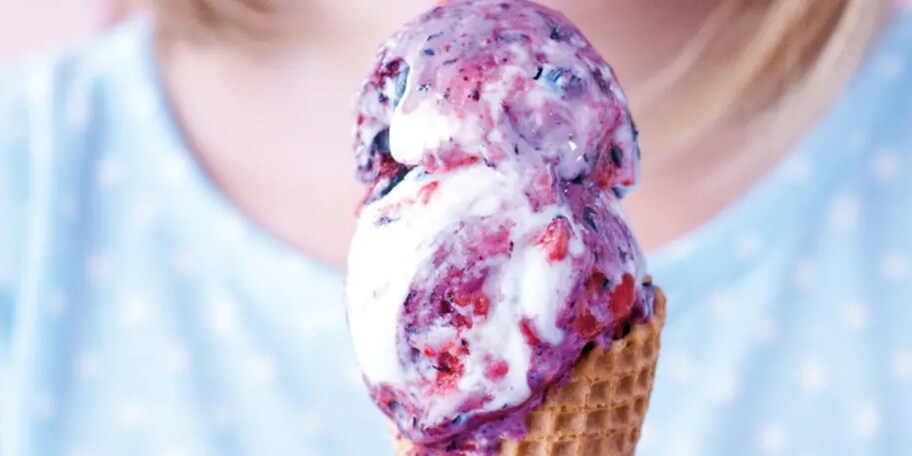 Domácí jogurtová šmoulí zmrzlina