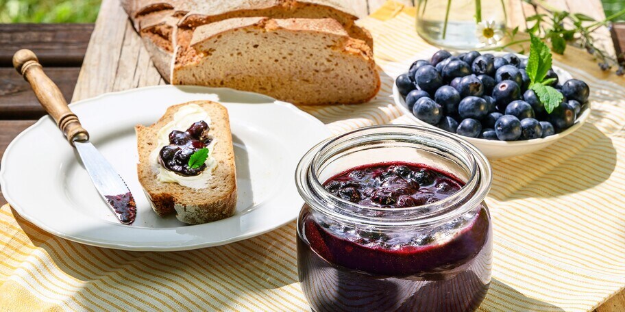 Borůvkový džem s čokoládou