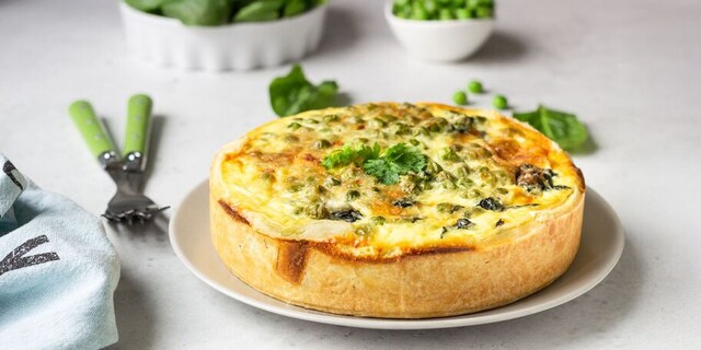 Jarní quiche jako z bistra