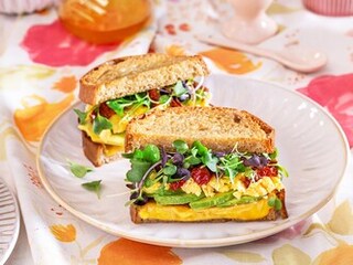 Bezlepkový jarní sendvič