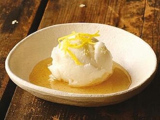 CITRONOVÝ SORBET s bezinkovým sirupem