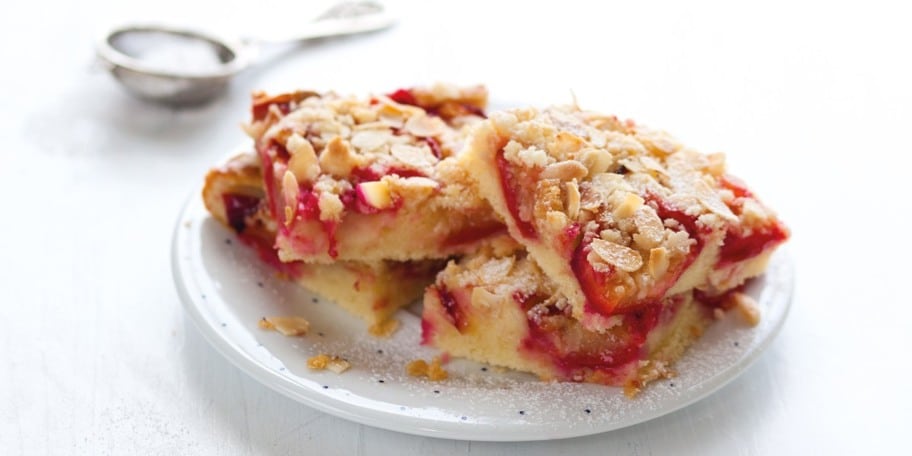 Švestkový koláč na plech