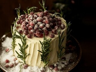 Brusinkový dort s bílou čokoládou