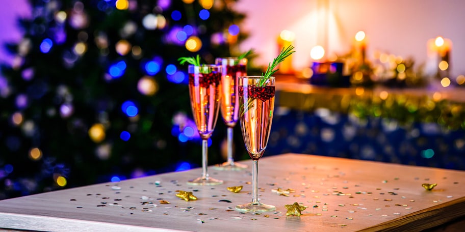 Vánoční prosecco s granátovým jablkem