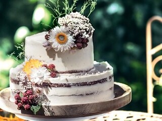 Polonahý svatební dort