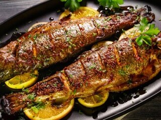 Pečený pstruh v chilli marinádě