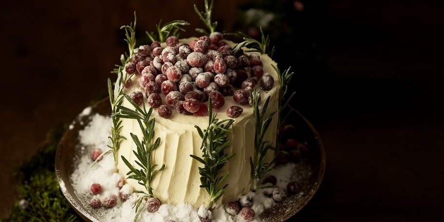 Brusinkový dort s bílou čokoládou