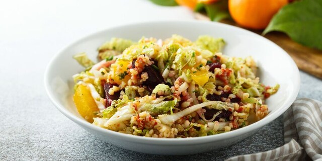 Zimní zeleninový salát s bulgurem