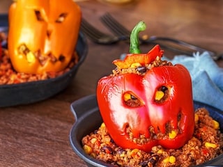 Zapečené Halloweenské lucerničky s chilli con carne