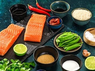 Červené kari s lososem