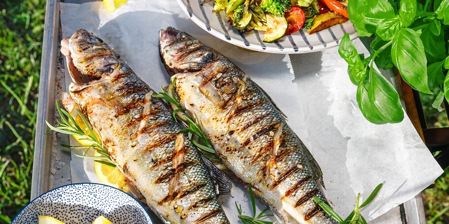 Grilovaný mořský vlk