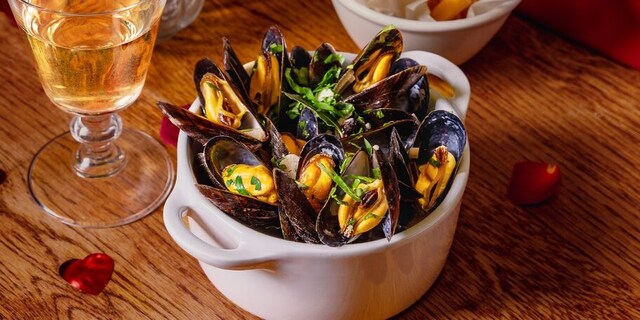 Slávky marinére na bílém víně