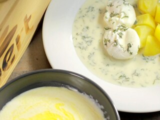 Smetanová křenová omáčka