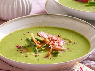 Chřestová polévka se sušenou šunkou