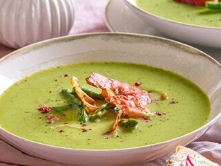 Chřestová polévka se sušenou šunkou