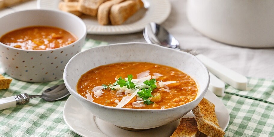 Bio polévka minestrone s červenou čočkou