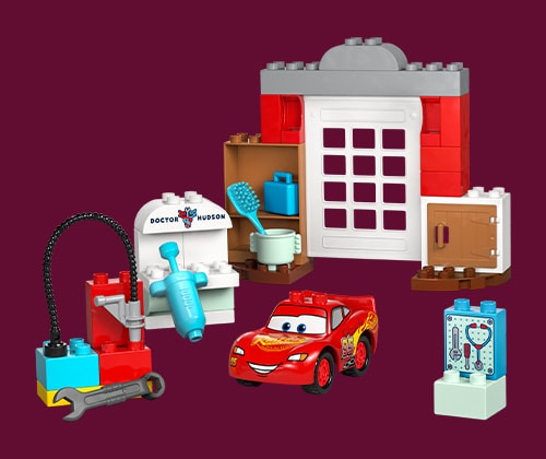 LEGO® DUPLO® ǀ Disney McQueen a návštěva v garáži doktora Hudsona