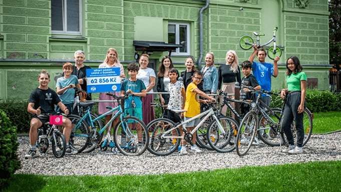 Loňská podpora Nadačního fondu Albert: Rozběhl projekt stipendií a pomohl částkou přes 14 milionů