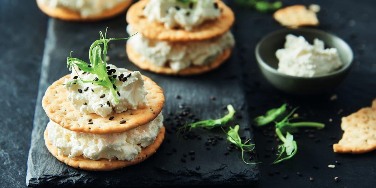 Pomazánky na oslavu a jednohubky