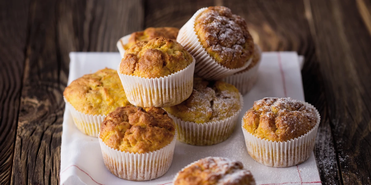 Jablkové muffiny posypané cukrem